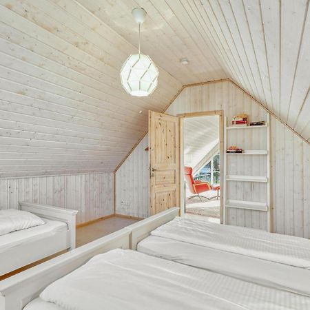 2 Bedroom Stunning Home In Zerpenschleuse Exterior photo