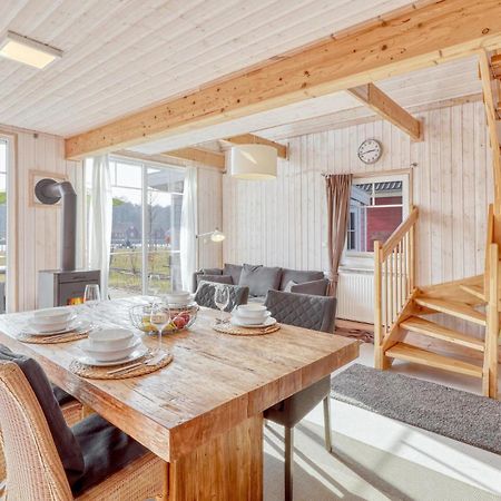 2 Bedroom Stunning Home In Zerpenschleuse Exterior photo