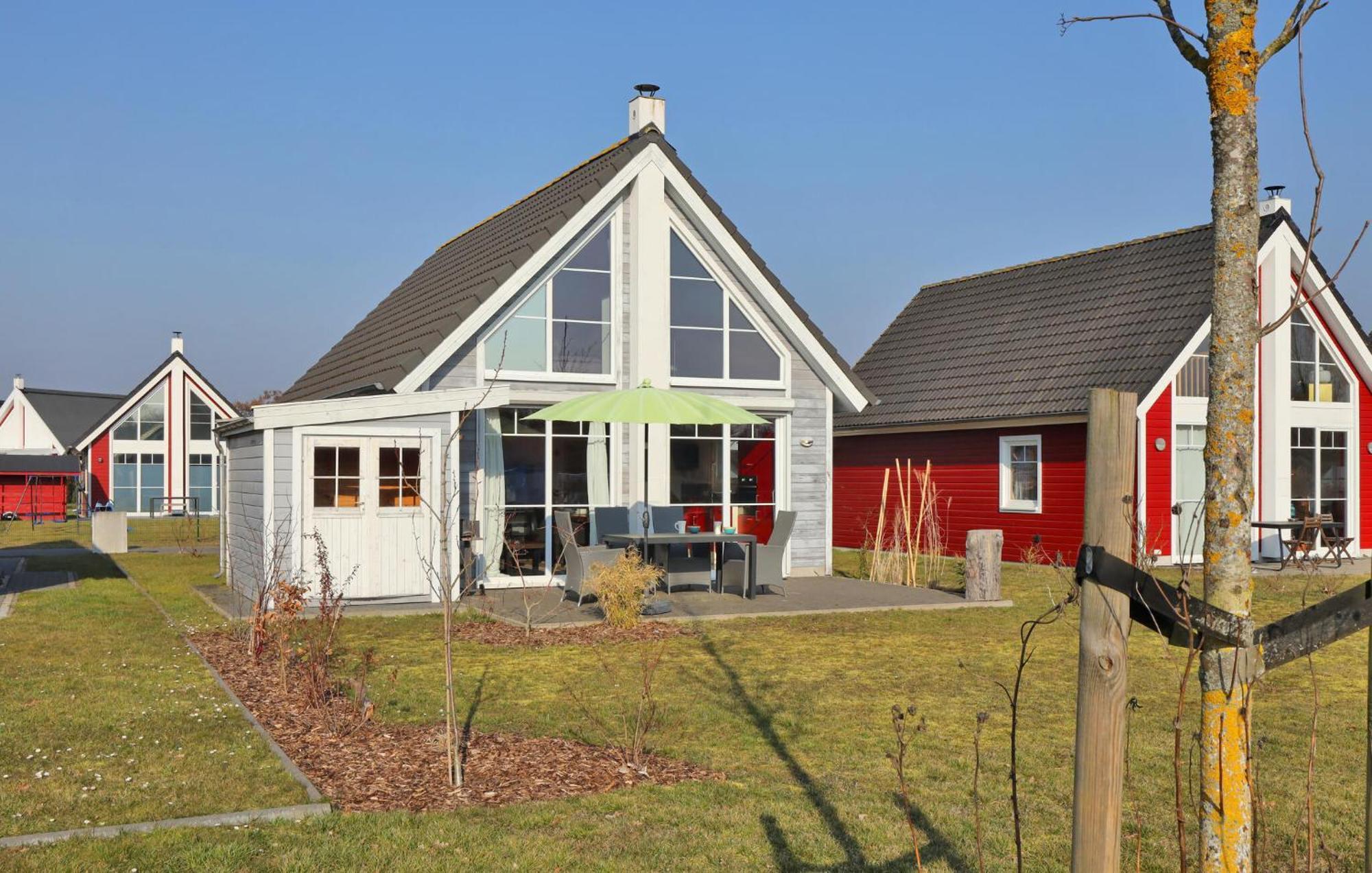 2 Bedroom Stunning Home In Zerpenschleuse Exterior photo